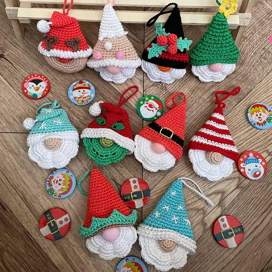 🎄 Christmas Gnomes Crochet Pattern – 10-in-1 Holiday Garland | PDF (English, US Terms)